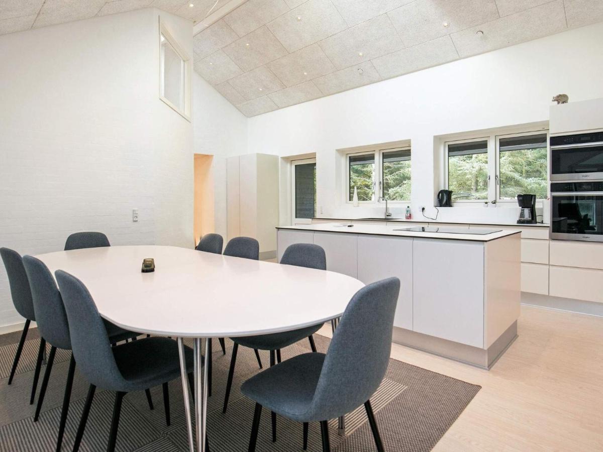 14 Person Holiday Home In L Kken Lokken Luaran gambar