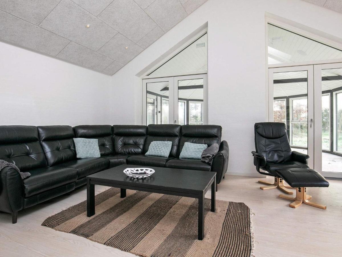 14 Person Holiday Home In L Kken Lokken Luaran gambar
