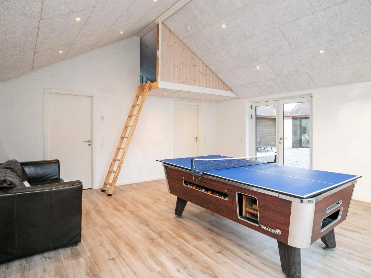 14 Person Holiday Home In L Kken Lokken Luaran gambar